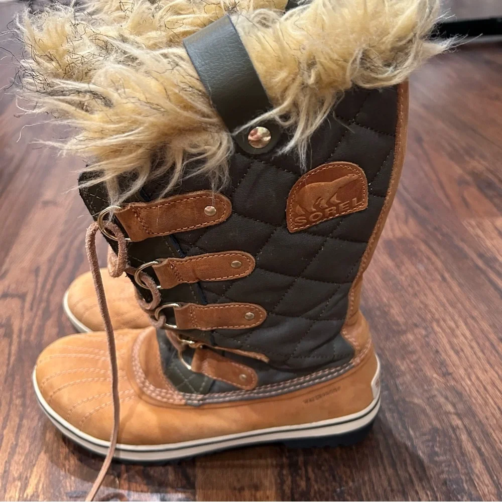 Sorel Tofino Women Sz 9 Lace-Up Boots Winter Camel/Green